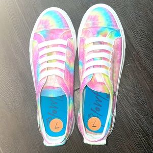 Neon tie dye sneakers size 7